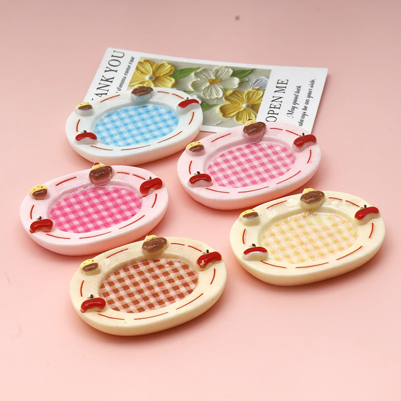 8/80pcs DIY Miniature Resin Decor Simulated Cartoon Checkered Small Plate DIY Dollhouse Toy Resin Figurine