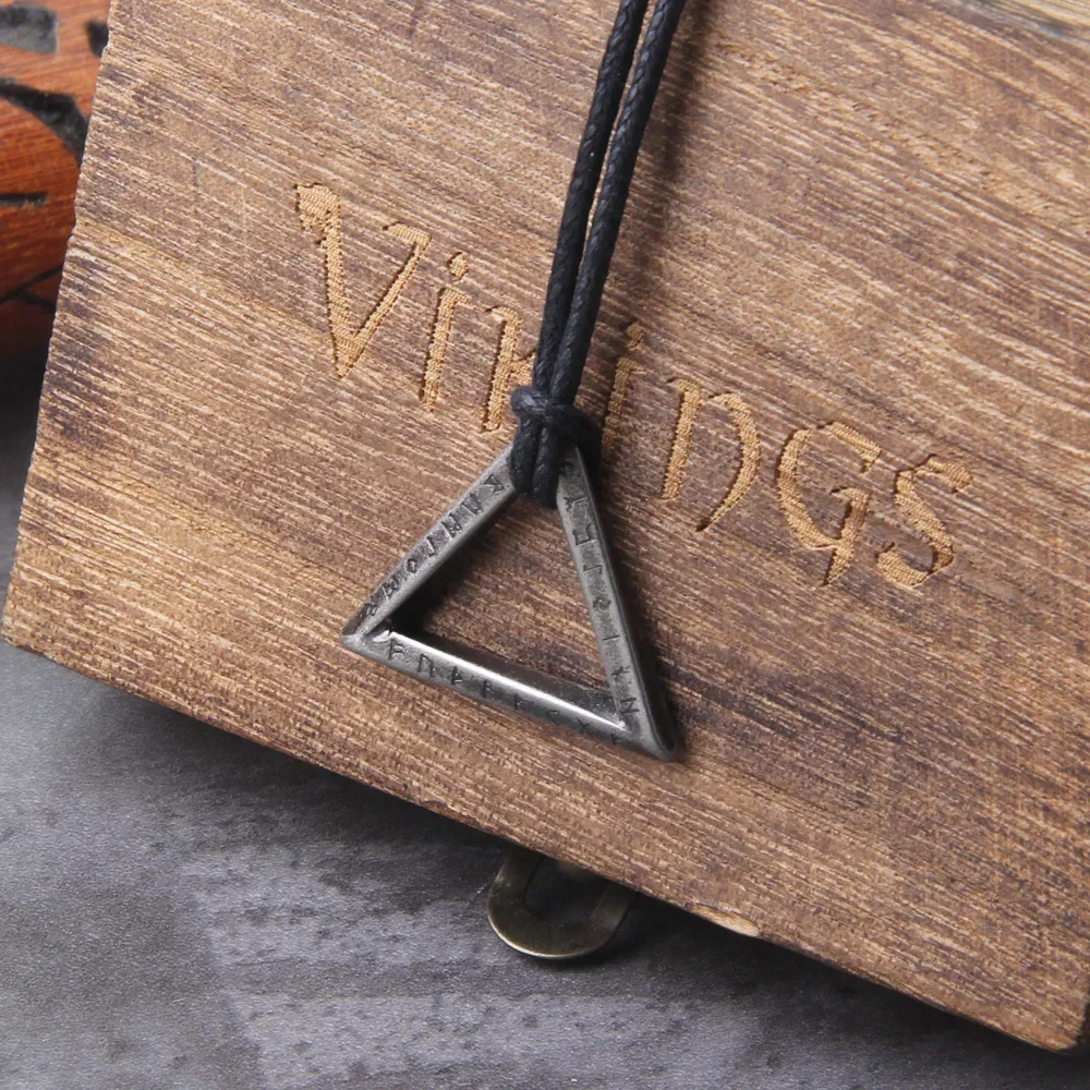Neue Wikinger Rune Brief Edelstahl Anhänger Halskette Vintage-Stil konzentrischen Ring Männer Titan Stahl Halskette Schmuck
