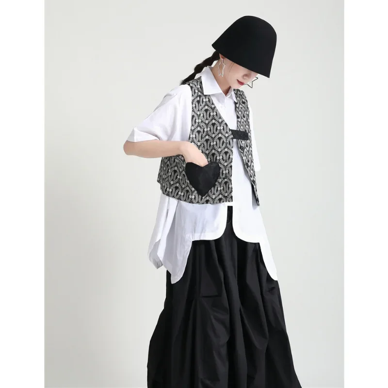 Vintage Black Heart Vests Women Outerwear Fashion Waistcoat Mysterious Love 2024 Summer Spring Niche Retro Coats Street Jackets