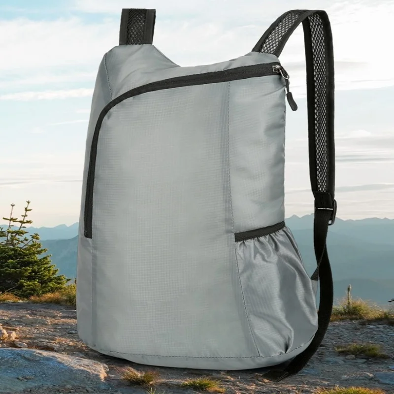 Outdoor Camping Foldable Ultra-Thin Waterproof Nylon Hiking Backpack, Ultra Lightweight Packable Cycling Backpack for Men and W