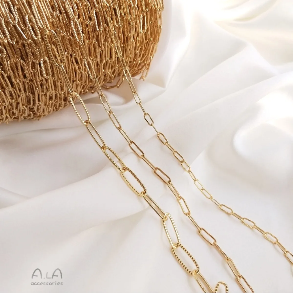 Brass Gold Tone Textured Rectangle Oval O Link Chain DIY Bracelet Jewelry Bulk Chain Findings