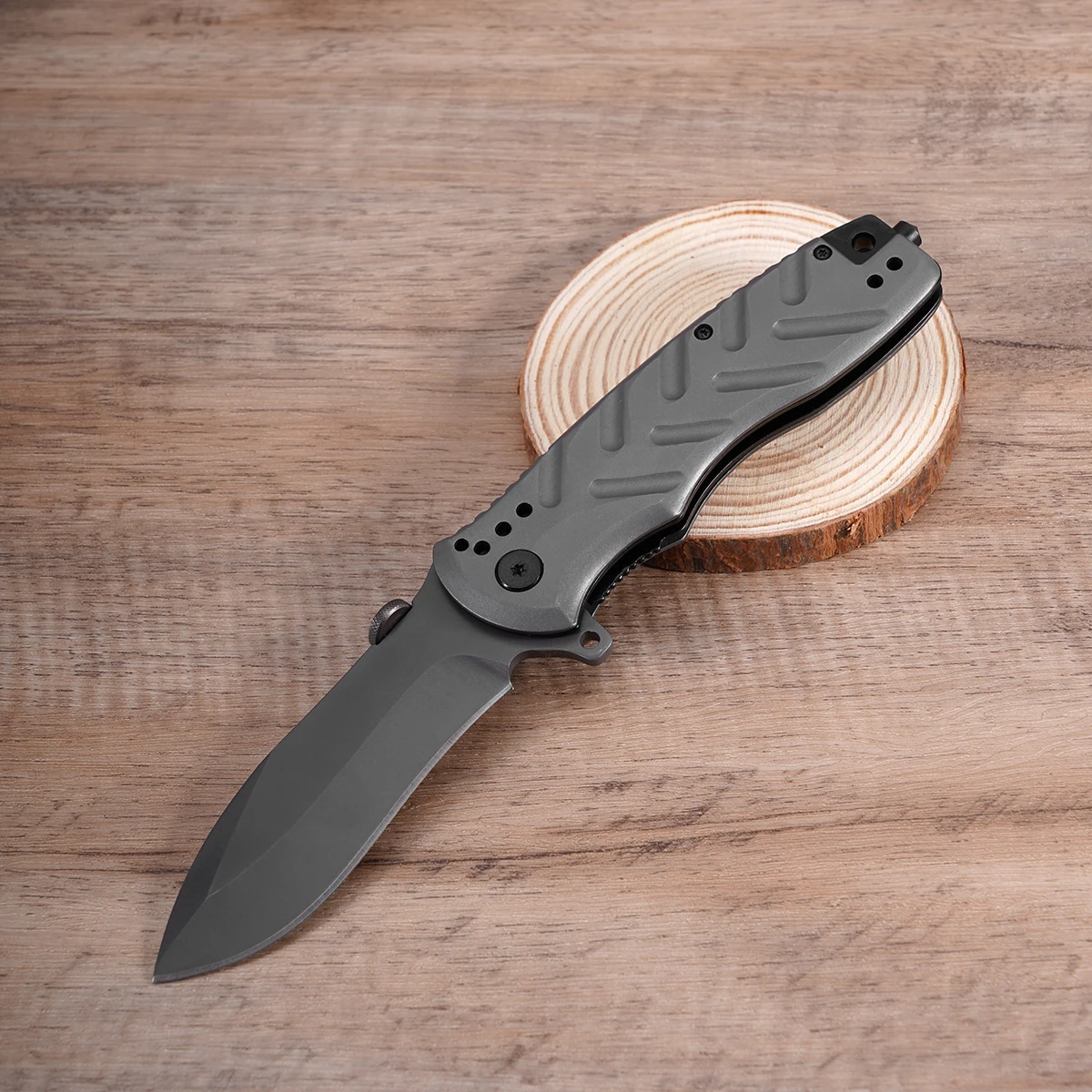 

Сверхмощный карманный нож из нержавеющей стали — мужской тактический складной EDC. Отлично подходит для кемпинга, походов, поделок, резьбы и ежедневного использования. Идеальный подарок на День святого Валентина, День отца.