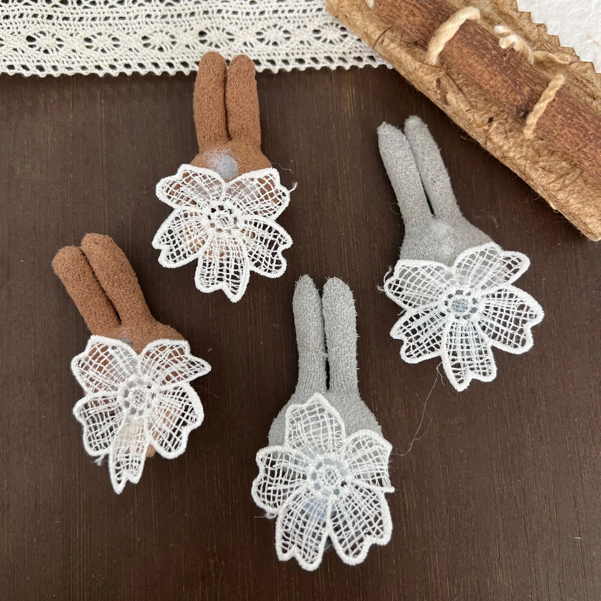 

1PCS New Flower Patch Little Rabbit Cotton Filled Brooch Set for Kids DIY Shoe Sock Bag Hair Embellishment Premium Portable