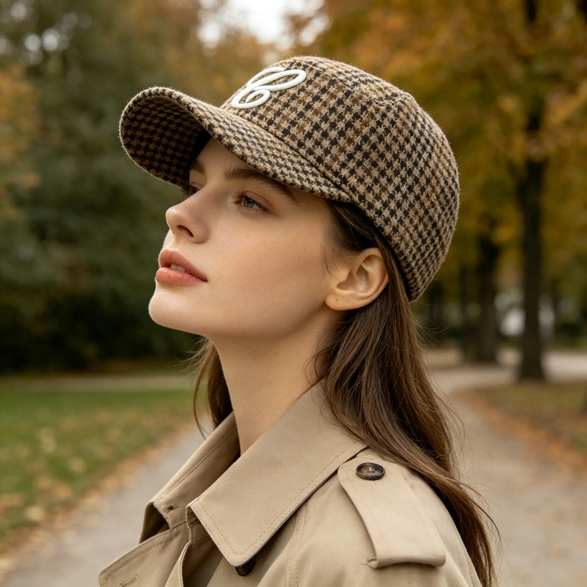 New Trendy Street Style Flat Brim Baseball Cap Embroidered Decor Adjustable Peaked Cap for Outdoor Travel Casual Daily Outfits