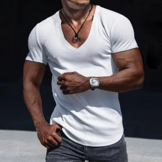 Men 2024 Summer New V-neck T-shirt Europe and The United States Hot Selling Fashion Hawaii Casual Men's Wear