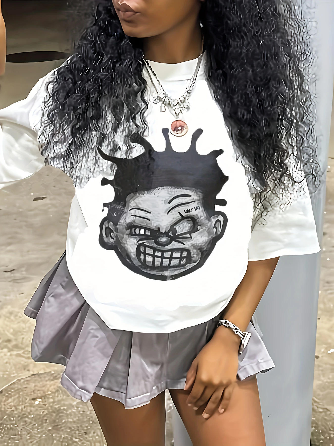 

Women's Casual Short Sleeve T-Shirt with Female Portrait Print - Blouse for Spring Summer Fall Casual Attire, Crew Neck Short