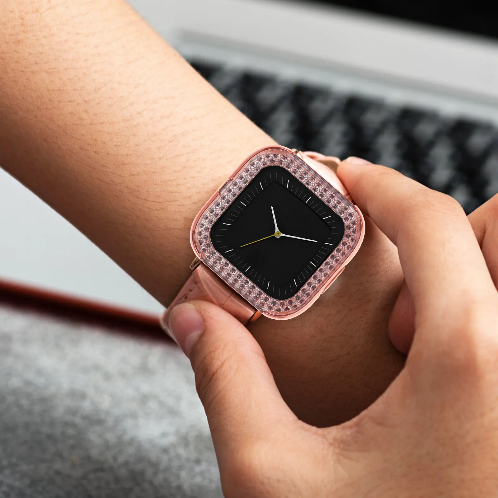 

Защитный чехол для часов, 1 шт., полностью закрывающий корпус, противоударный, совместимый, цвет розовое золото, регулируемый, стильный