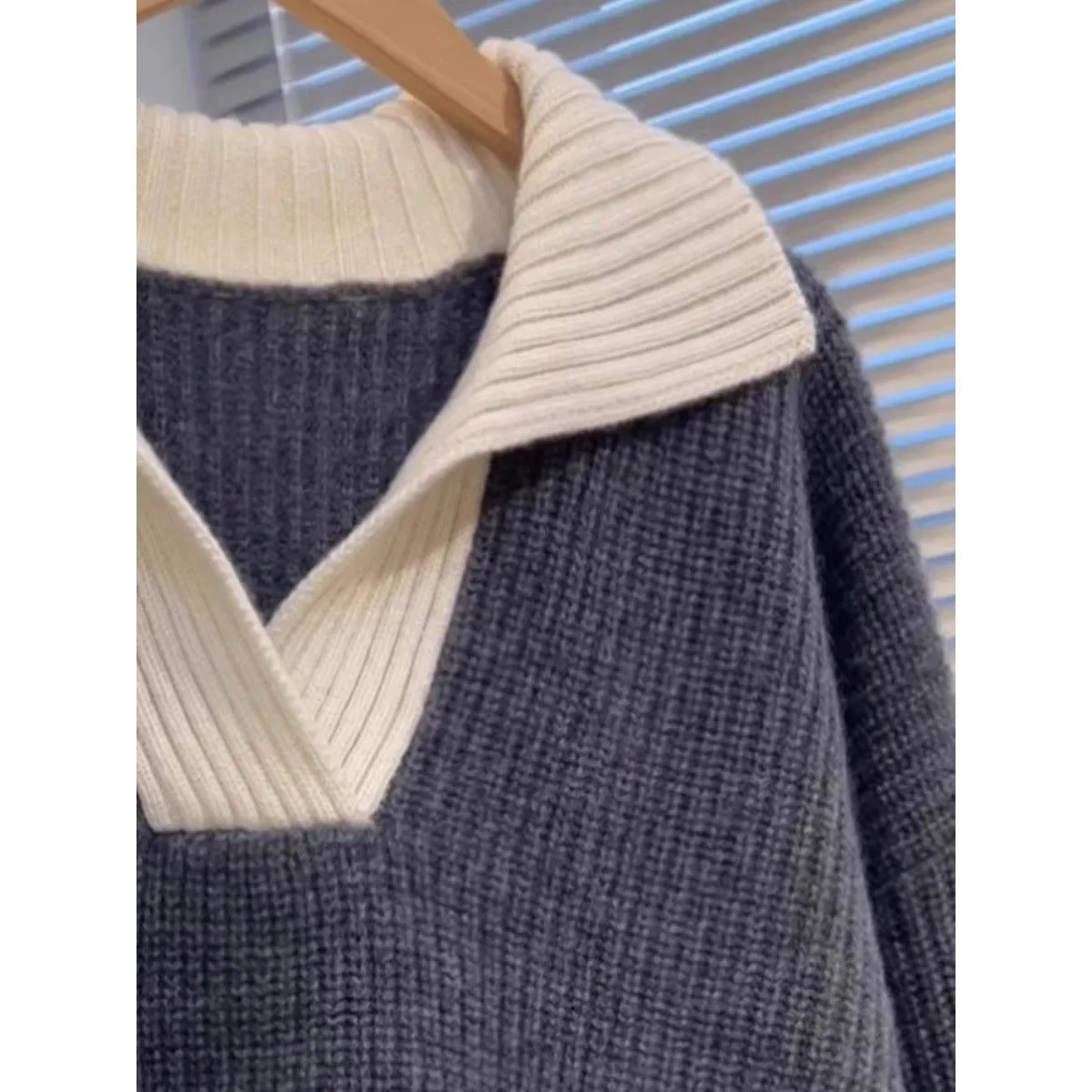 2025 Large Lapel Women's Sweater Color Clashing Knitwear Thicken Top Lazy Loose POLO Collar Comfortable Intercolor Pullover