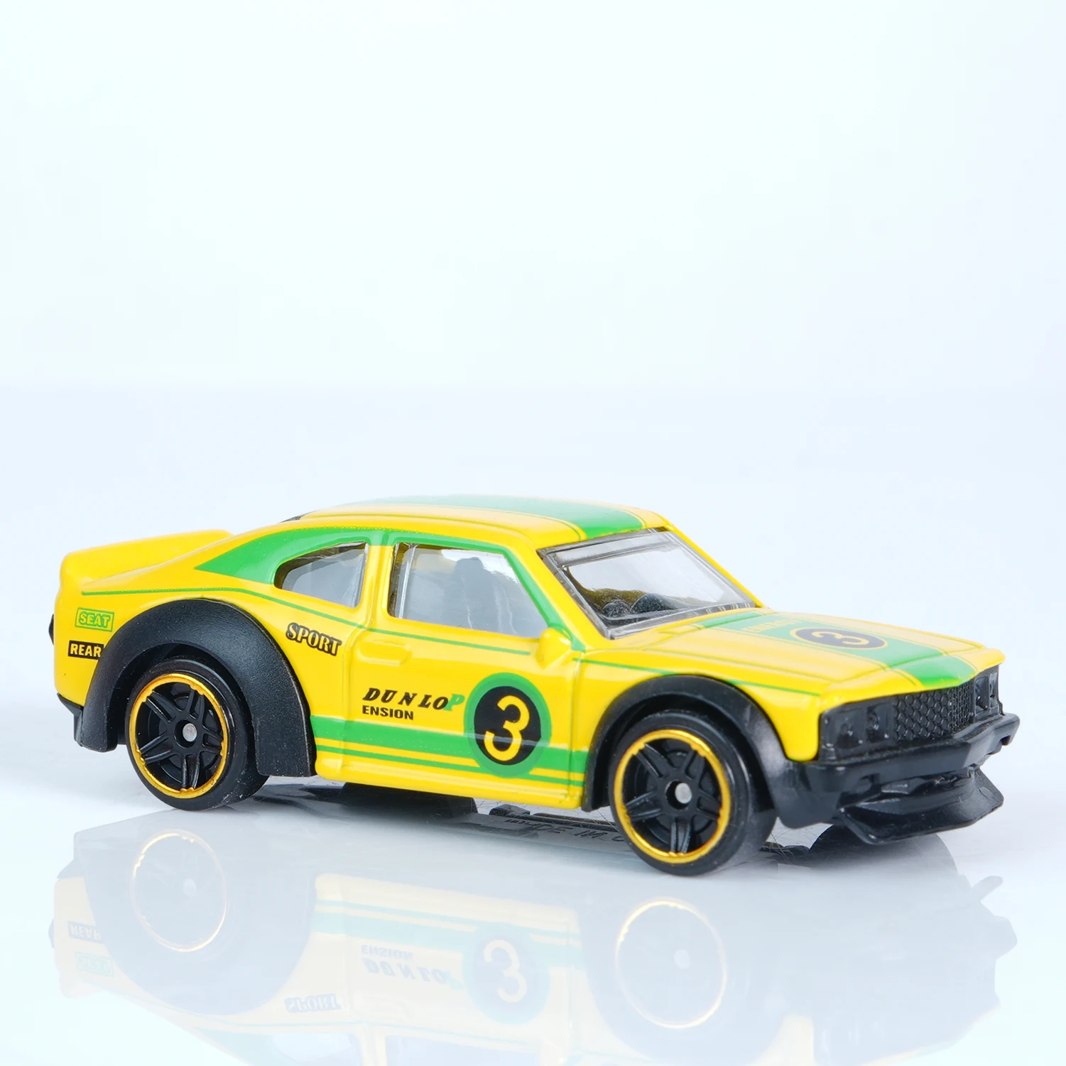 1:64 New Cool Alloy Die-Cast Racing Car Model Toy Boys' Accessories Decoration Collection Car Enthusiasts' Christmas Birthday Holiday Gift Realistic and Exquisite