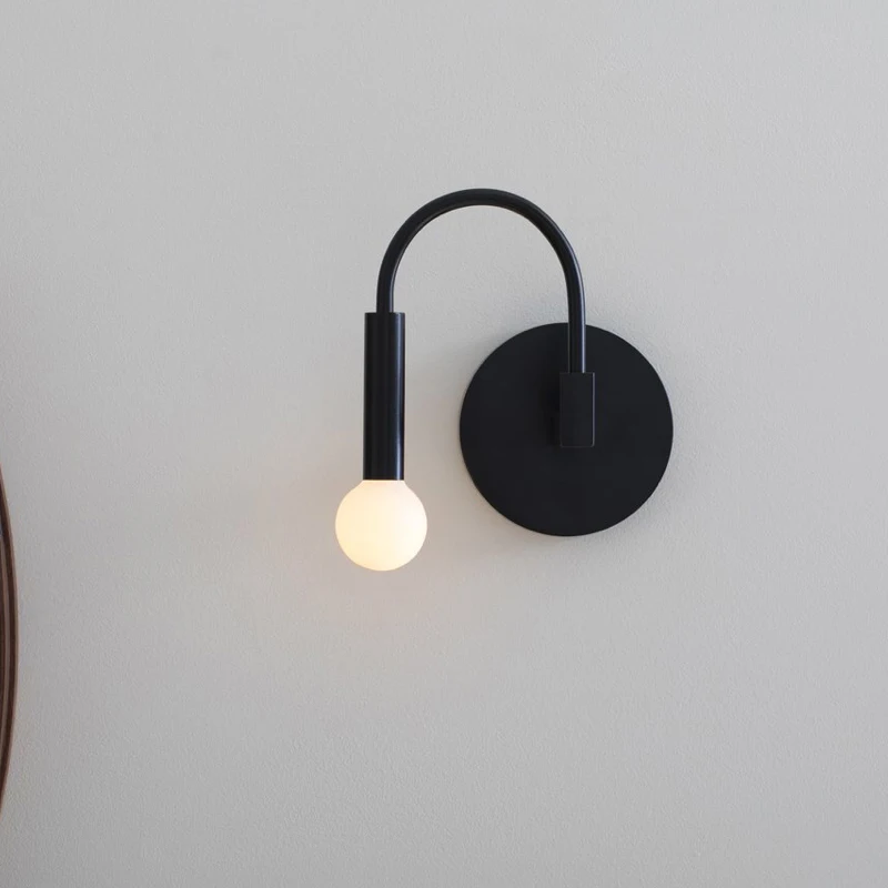 

Nordic Black Small Wall Lamp Fashion Creative Living Room Bedroom Bedside Study Hotel Aisle Home Decor