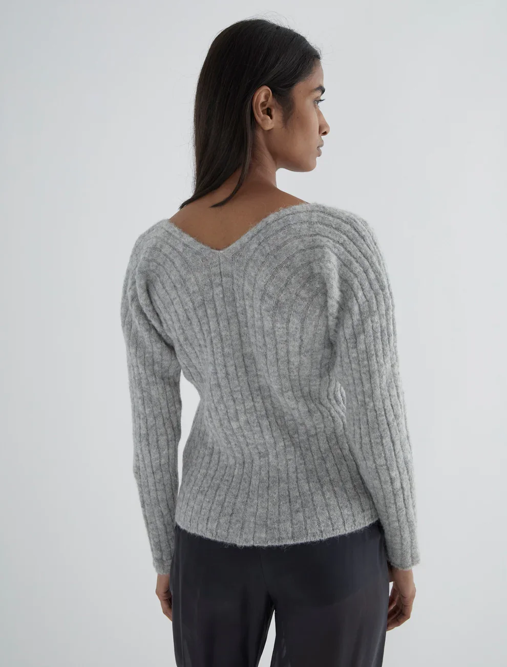 

Paloma Wool Women's Knitted Sweater Mixed Wool V-ne ey Pullover Casual Tight Fit Long Sve Soft Knitwear Autumn Winter