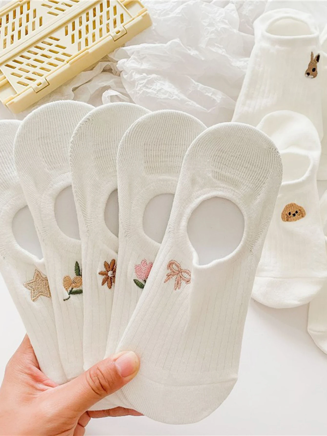 10Pairs المرأة عدم الانزلاق الجوارب غير مرئية الفم الضحلة قارب الجوارب الإناث لينة جورب تنفس جورب قصير