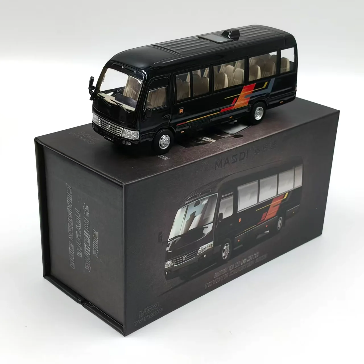 다이캐스트 1:64 스케일 토요타 코스터 럭셔리 미니버스 MPV 합금 자동차 모델 수집용 장난감 선물 기념품 장식품