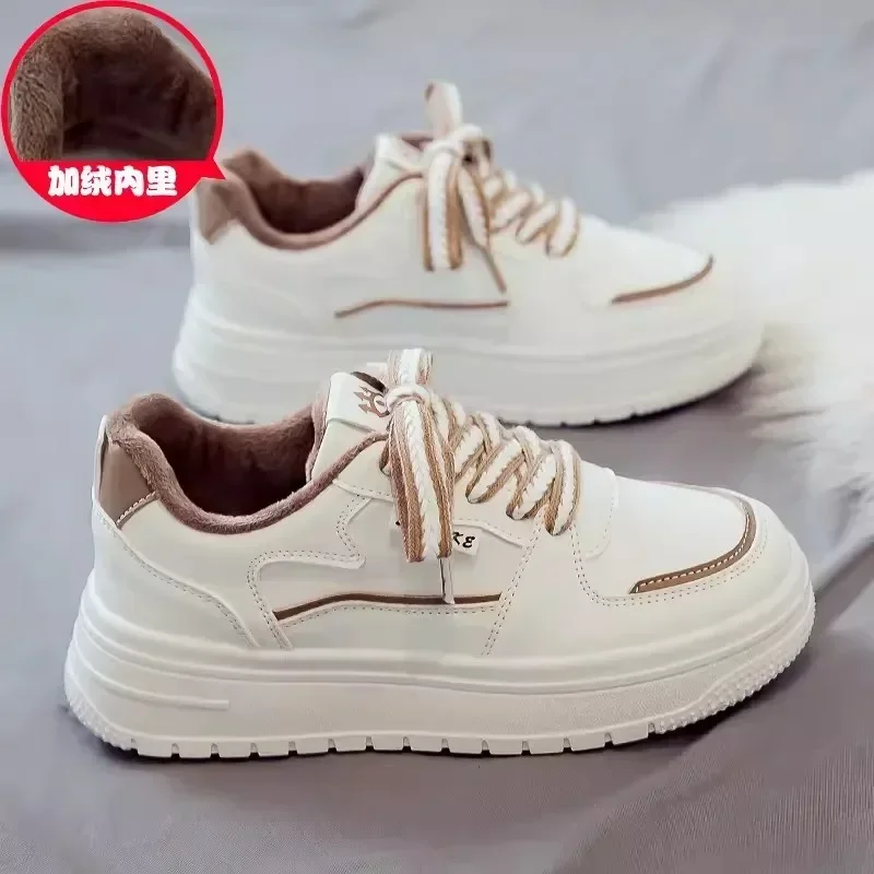 

Autumn and winter Board shoes for women new thick soles with plush cotton shoes for students versatile casual sports white shoes