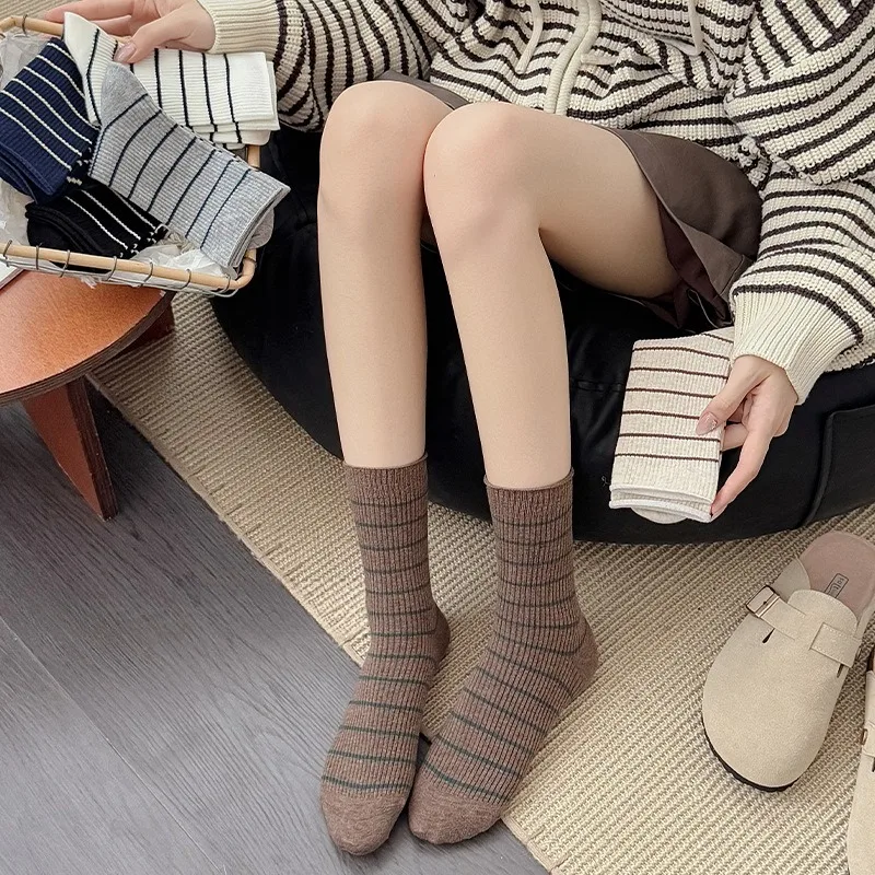 5 Pairs Women's Mid-Calf Socks Girl School Autumn Winter Stripes Brown Black Socks Woman Cotton Long Socks Set High Quality 2025