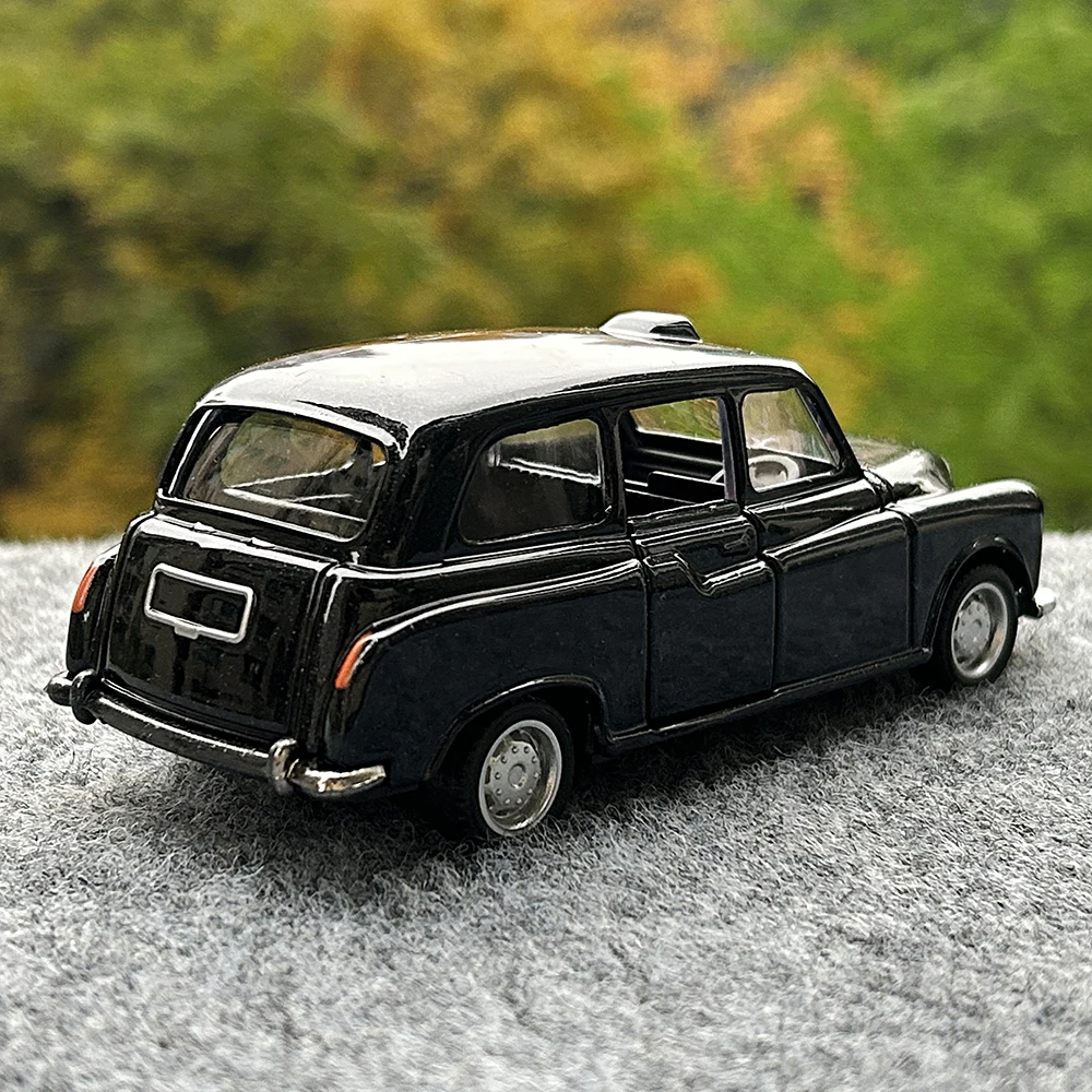 1:36 ล้อแม็กDiecast Vintage London-แท็กซี่รถประตูเปิดคลาสสิกดึงกลับรถขนาดเล็กแบบจําลองสําหรับคอลเลกชันของขวัญ