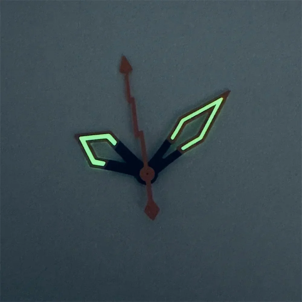 Lancette dell'orologio cave per movimento NH35 Puntatori dell'orologio a lancetta nera arancione modificati con accessori luminosi verdi C3