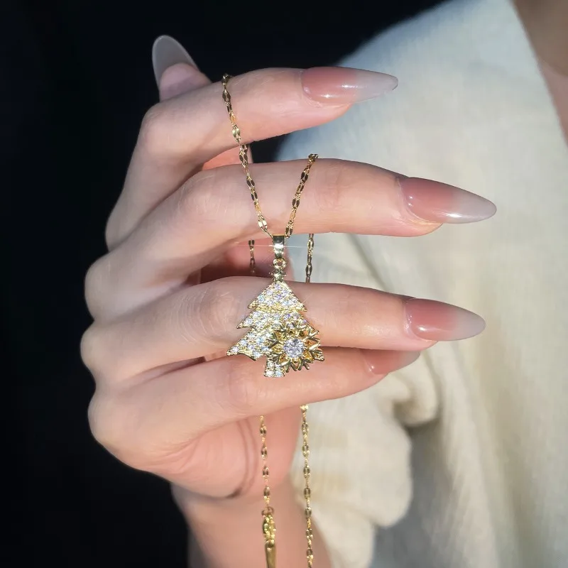 

Christmas Rhinestone Christmas Tree Snowflake Pendant Necklace For Women Vintage Gemstone Plated Collarbone Chain