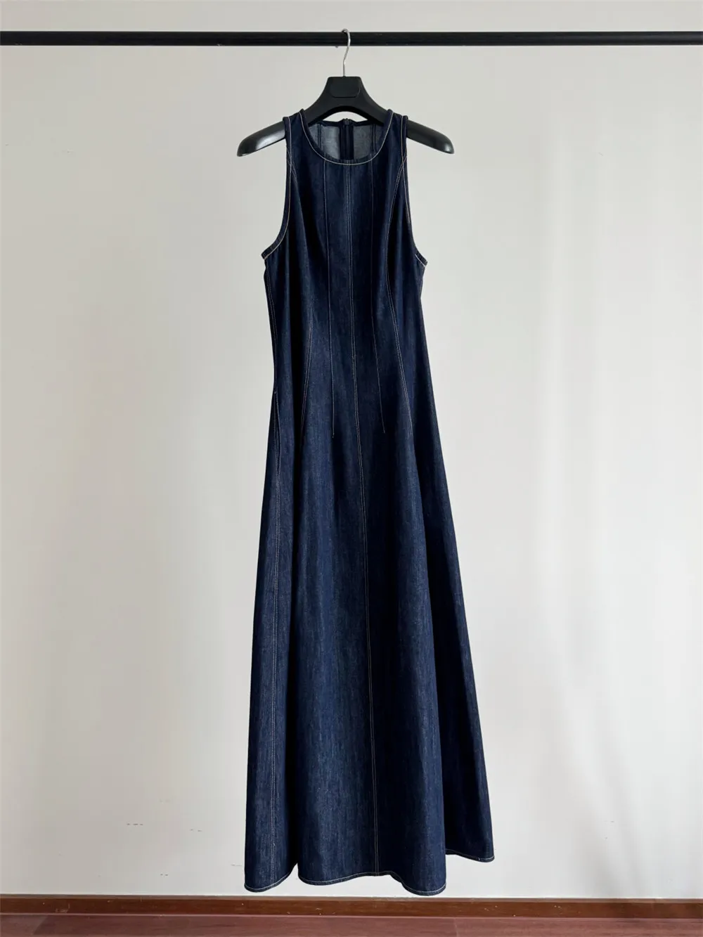 

25 Summer Cotton Denim Sleeveless Dress Female Slim Waist Temperament Long Skirt