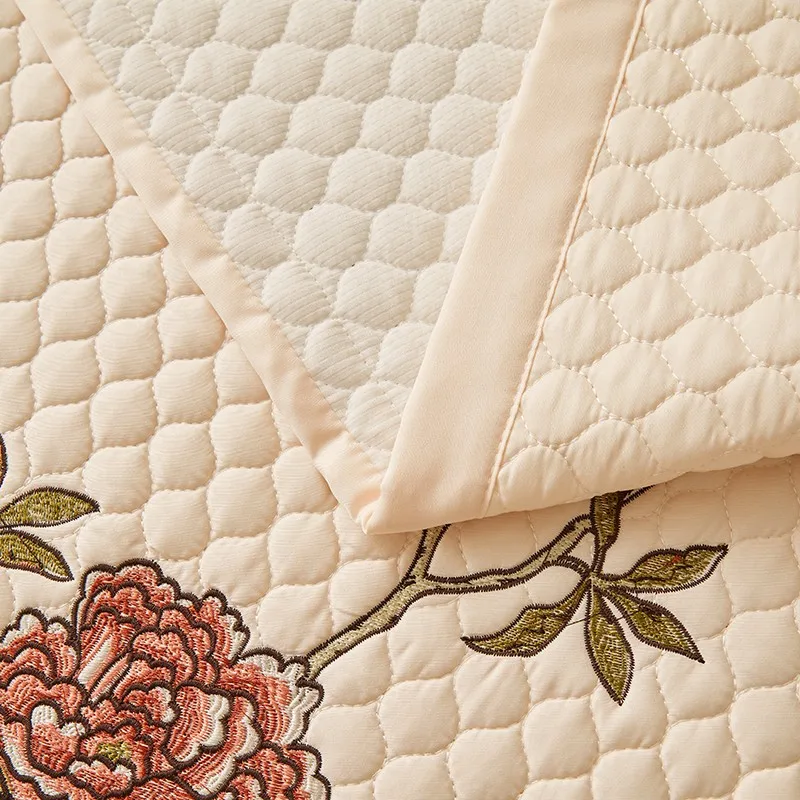 3Pcs Embroidered Chic Ruffle Summer Bed Coverlet Set Lightweight Ultra Soft 1Pc Quilted Bedspread 2Pcs Pillow shams