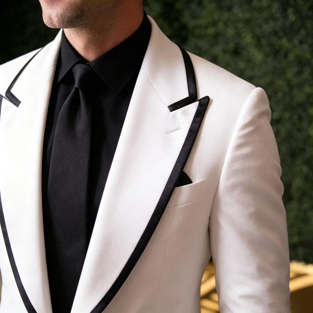 Slim Fit Luxury Men Suit Set with Piping Detail Separates Jacket with Pants 2 Pieces Custom Tuxedo For Wedding Groom Prom Party
