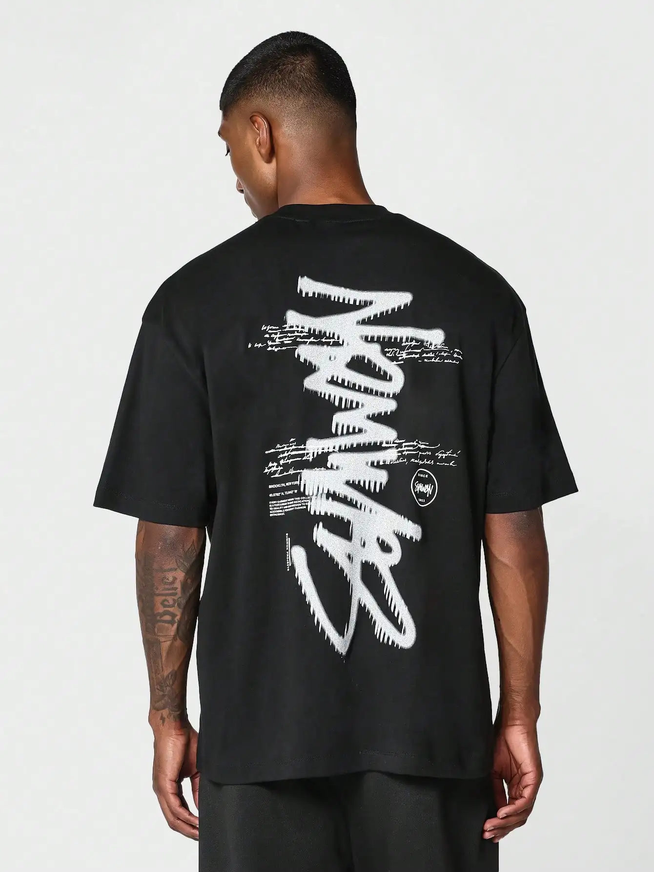 

SUMWON Tee With Front And Back Graphic Print