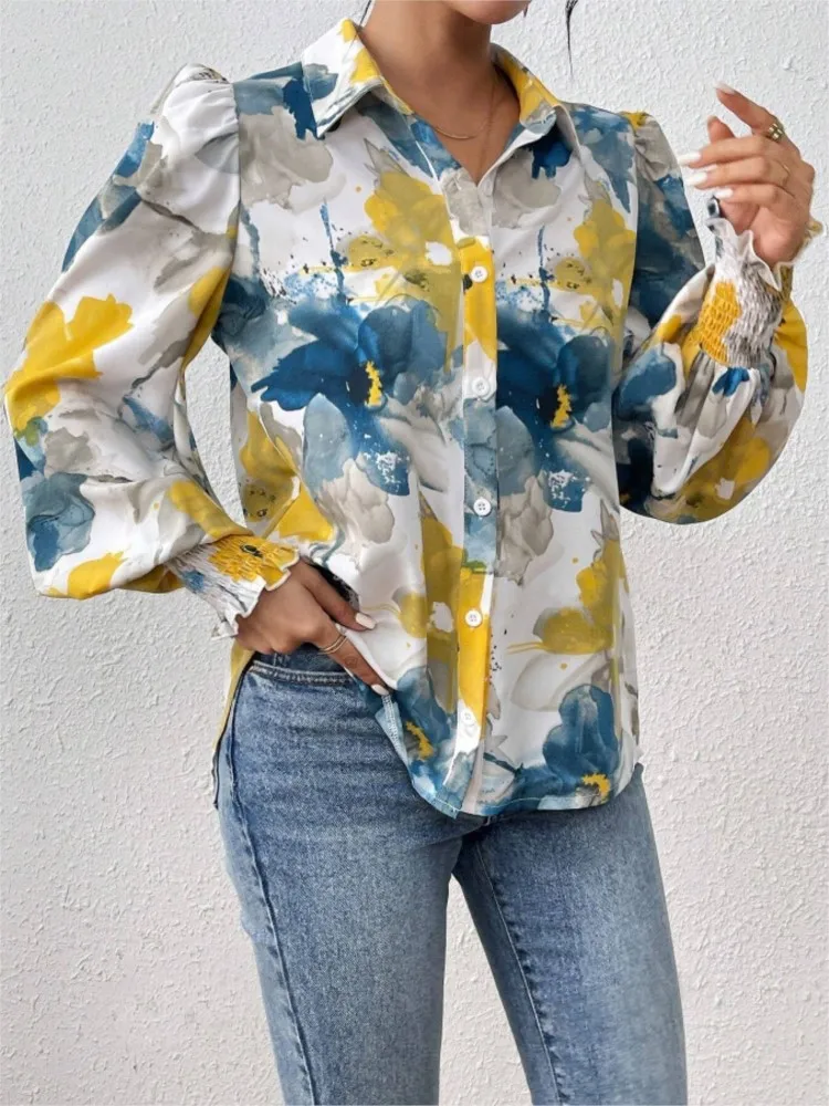 ファッショナブルなバブルスリーブシャツ女性の秋冬新コレクション、フリップカラー長袖ルーズプリントシャツ