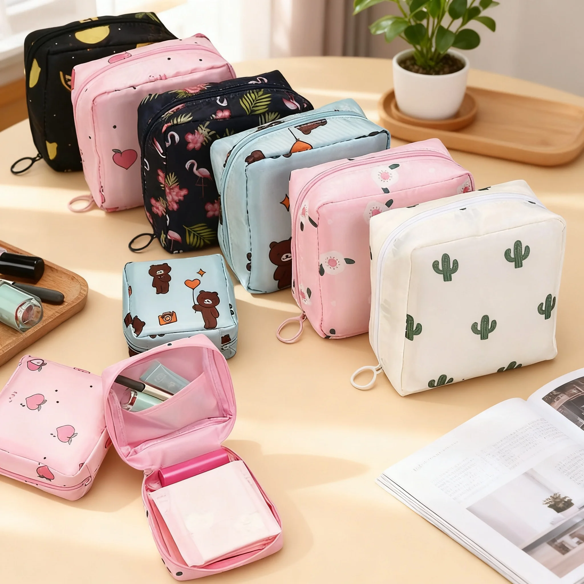 Diaper Sanitary Napkin Storage Bag Nylon Sanitary Pads Package Bags Coin Purse Jewelry Organizer Credit Card Pouch Case