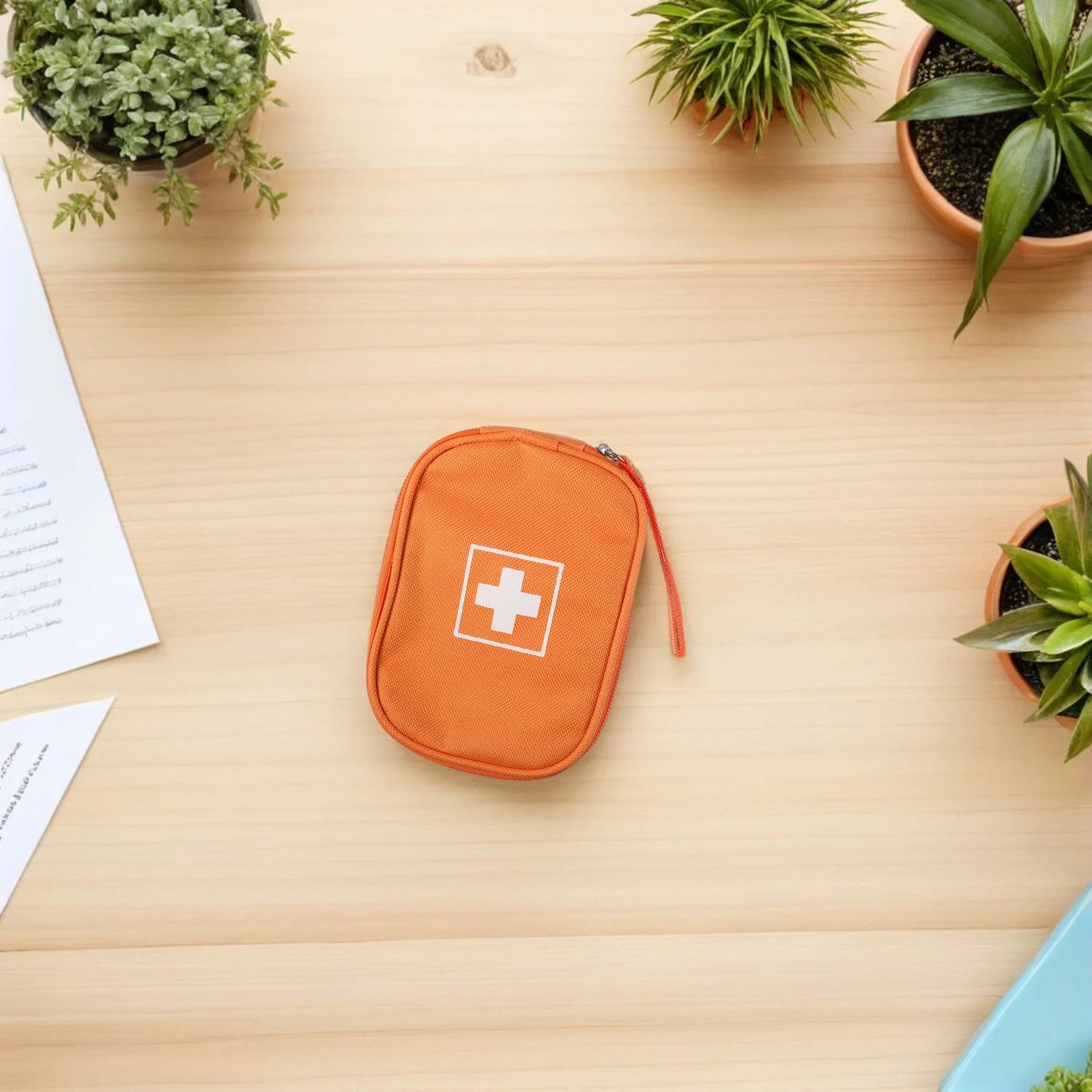 

Compact Portable First Aid Bag Small Medical Organizer Travel Storage Bag Medicine Pouch Outdoor Household Emergency Medical Kit