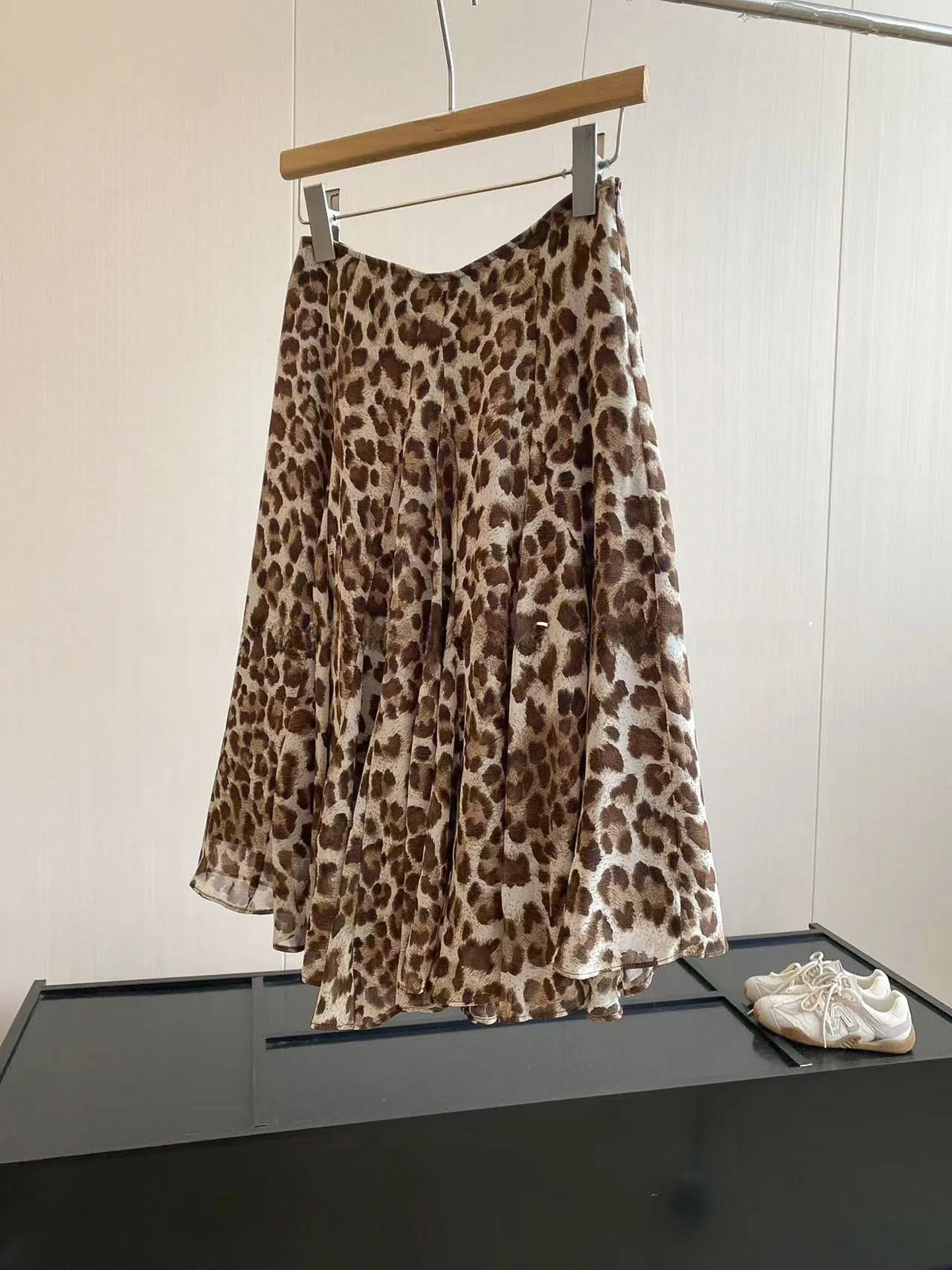 DIYI Women's High Waist A-Line  Skirt with Pleated Hem Leopard Print Coffee Color Spring Autumn Casual Half-length Skirts