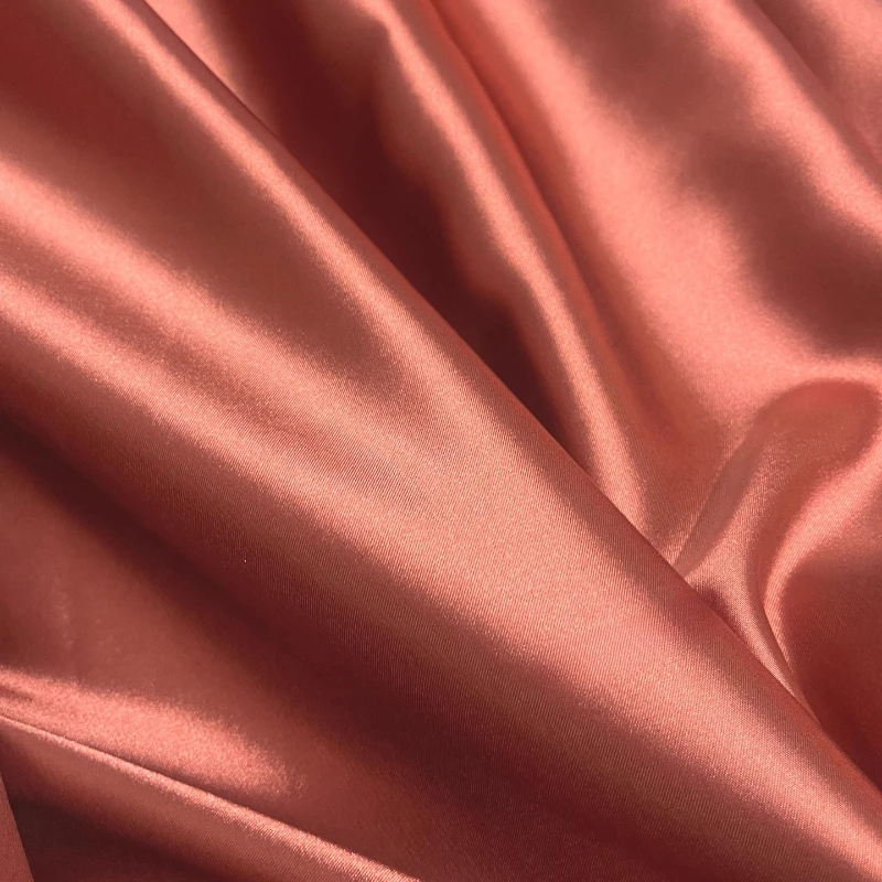 ผ้าซาตินคาราเมลเนื้อนุ่มเงางาม สำหรับชุดนอนผู้หญิง ชุดราตรี งานฝีมือเย็บปักถักร้อย ตกแต่งบ้าน และงานประดิษฐ์ต่างๆ