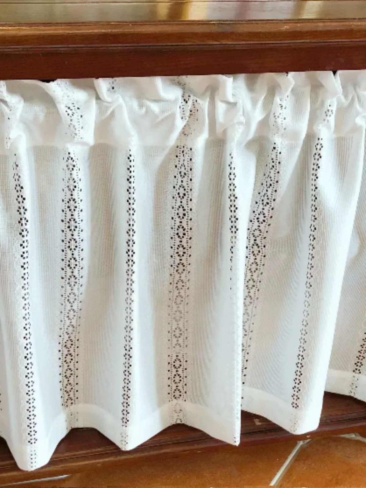 Spitze Kurzer Vorhang Trennwand Gaze Kleiner Vorhang Schrank Vorhang Moderne luxuriöse und exquisite Fenstervorhänge Neu Einfach Weiß – Detail 3