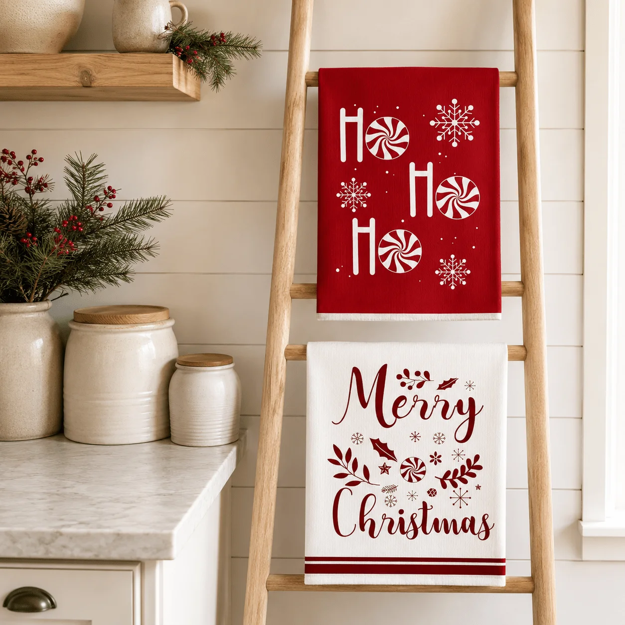 2 Pieces of Randomly Assorted Red and White Simple Christmas Text Snowflake Pattern Kitchen Towels, Decorative Kitchen Tableware, Housewarming Gift, Modern Kitchenware, Suitable for Cleaning and Drying, Can Be Used for