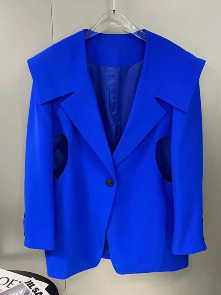 TWOTWINSTYLE Blazer autunnale asimmetrico per donna colletto dentellato manica lunga Blazer moda coreana solido abbigliamento femminile 2022