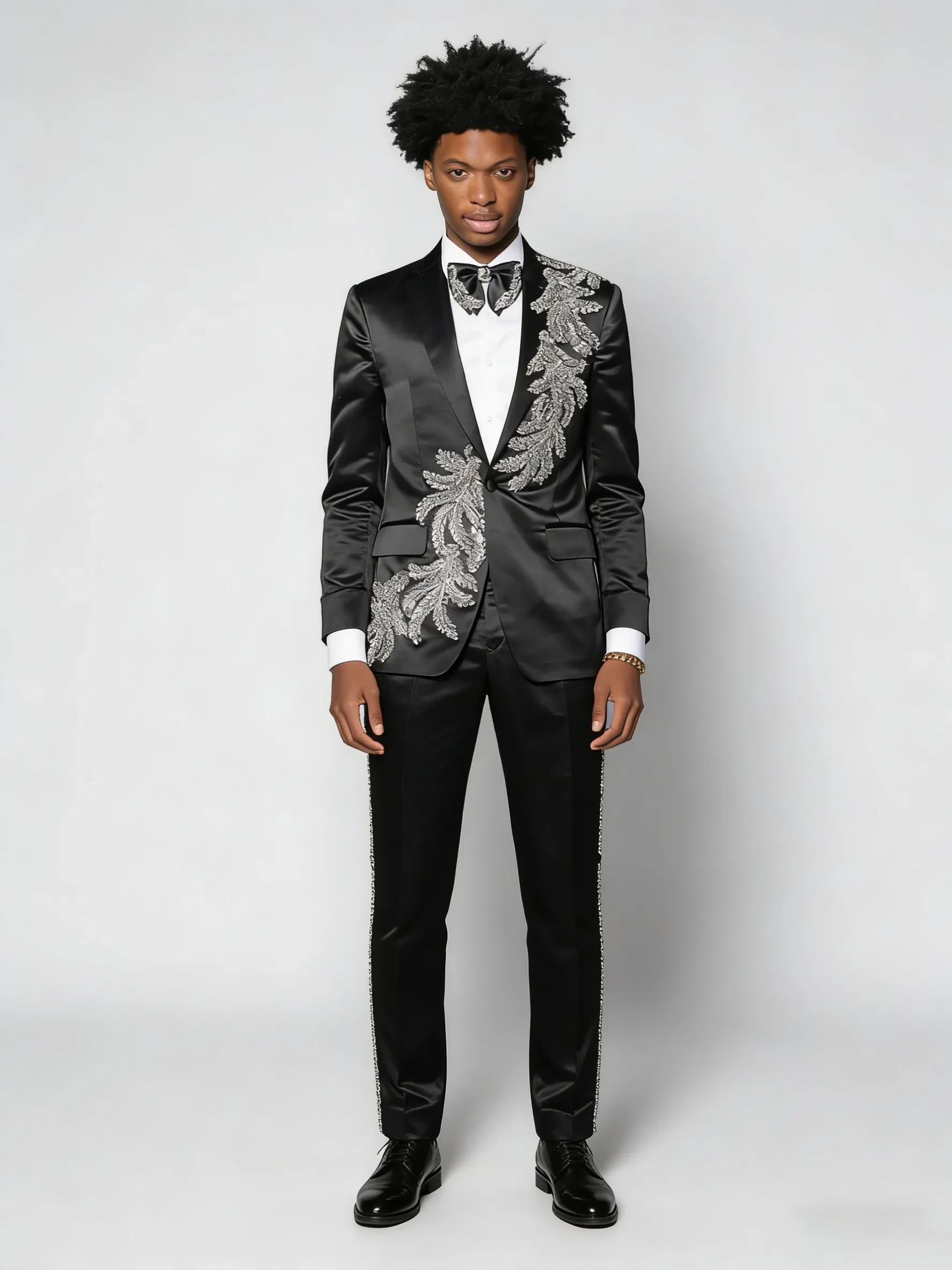 Luxury Men Suits Notched Lapel 2 Pieces Tailor Made Crystal Beaded Jacket One Button Blazer Party Groom Customized Coat Pants