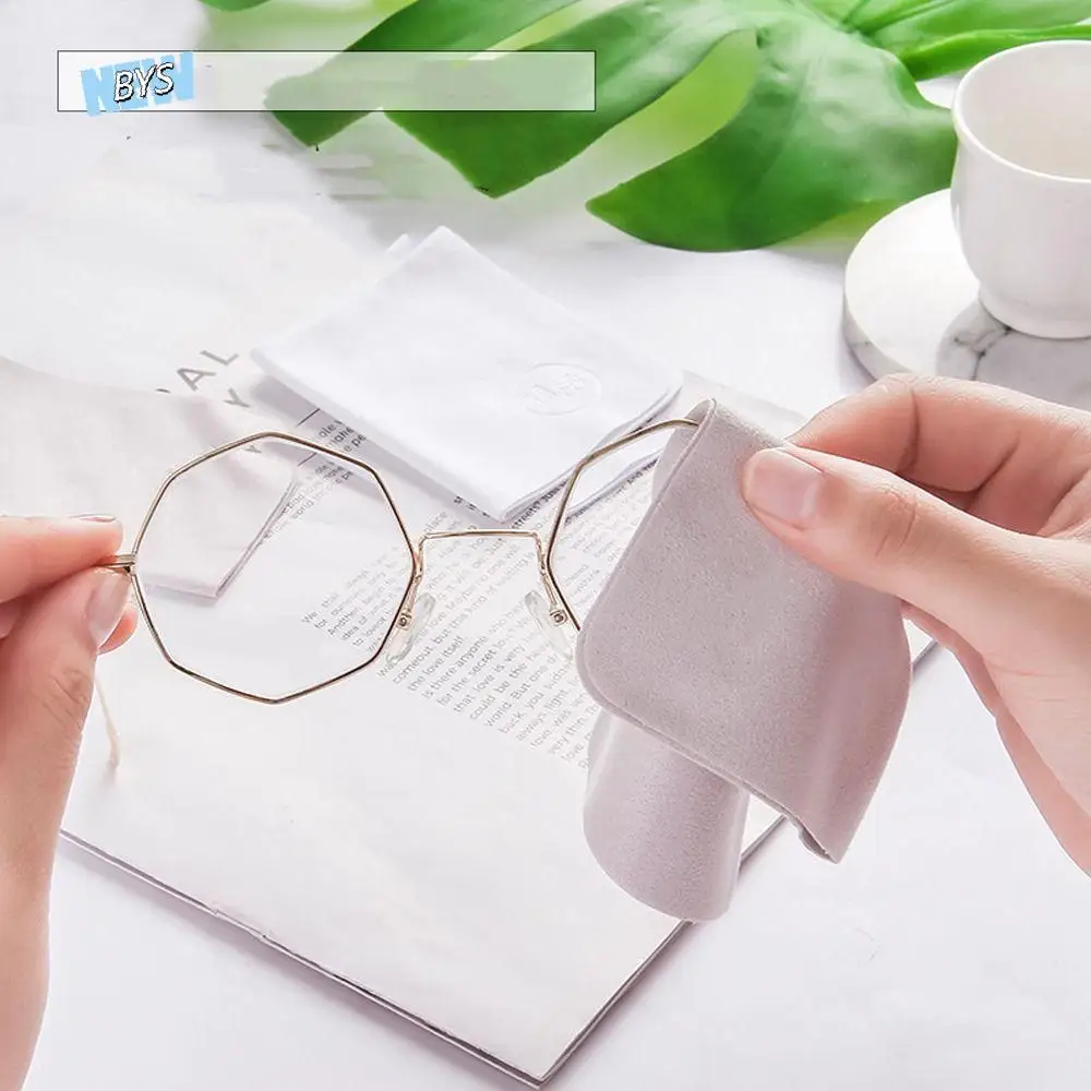 

10Pcs Letter Glasses Cleaner Cloth Suede Solid Color Lens Cleaner Cloth Glasses Clean Cleaning Wipes Sunglasses Cleaning Wipes