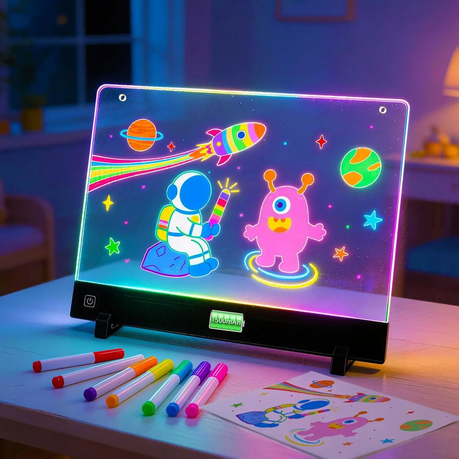 

17-дюймовая светодиодная доска для рисования, перезаряжаемая, светящаяся, с 4 режимами, 7 маркерами, цепочкой для подвешивания, распылителем и сухой салфеткой