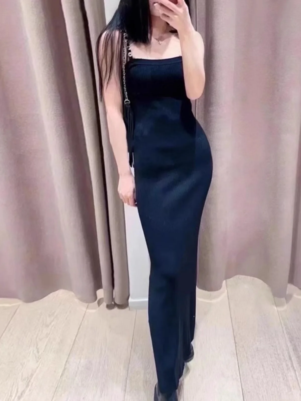 

Ele Bla Knitted Long Dr M Home 2024 Summer Slim Fit Waist Cinched Strapl Gown Sli Classy Women's Faion
