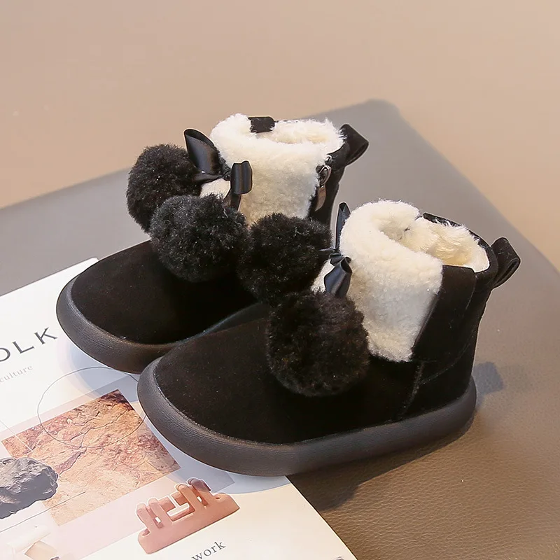 أحذية شتوية من الفرو الصناعي للفتيات 2025 موضة أحذية الثلج للفتيات المراهقات سميكة ودافئة أحذية أطفال من الفرو أحذية قطنية للأطفال #3