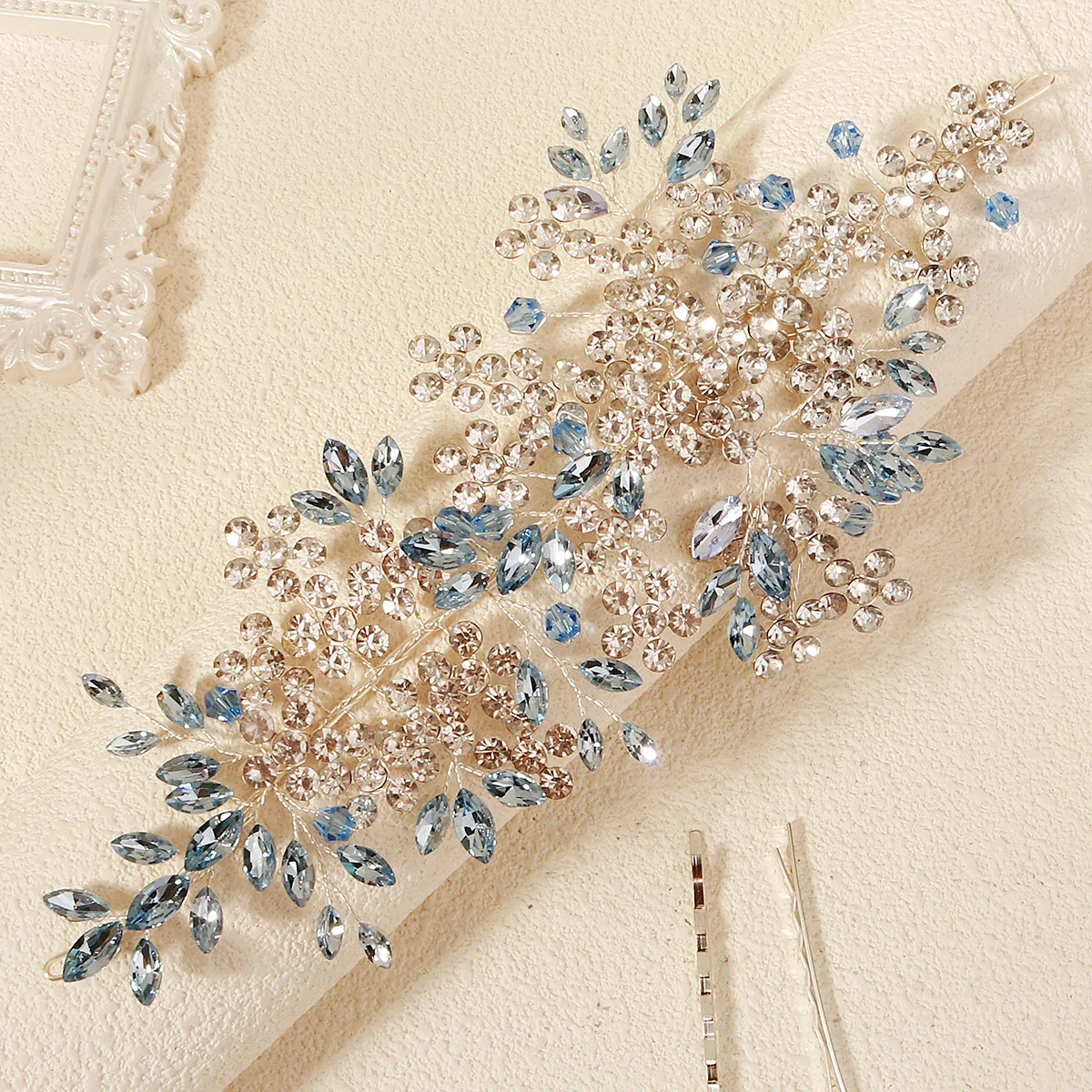 

1pc Blue Crystal Leaf Hairband Sparkling Rhinestone Flower Hair Clip For Women Party Elegant Hair Jewelry Premium Gift Giving