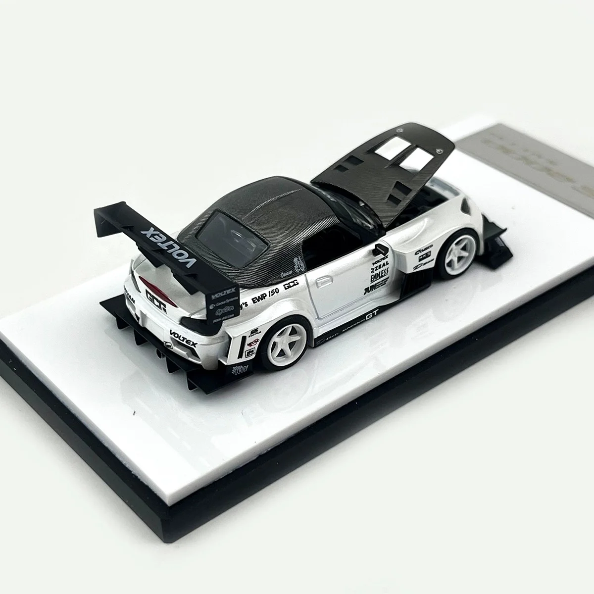 Modelo de carro em liga de capô de motor que pode ser aberto MT 1:64 S2000