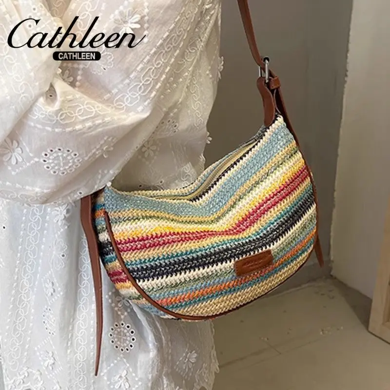 

Girl's Rainbow Bag Straw Bag One Shoulder Crossbody Bag Fashionable Rainbow Weaving Bag Women's New Casual Colored Dumpling Bun