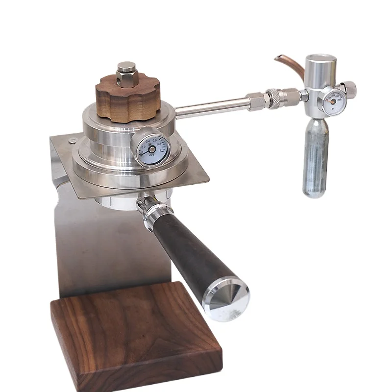 

Пневматическая кофемашина, экстракция переменного давления, кемпинг на открытом воздухе