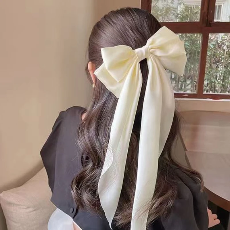 Kobiety elegancka kokardka wstążka spinki do włosów jednokolorowe satynowe klipsy z kokardką dziewczyny koreańskie spinki do włosów stroik imprezowy akcesoria do włosów 2024 — zdjęcie 6