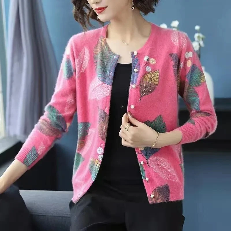 

Middle aged Women's Knitted Cardigan Sweater Coat Fashion Korean Version Loose Female Sweater New Autumn Winter Top