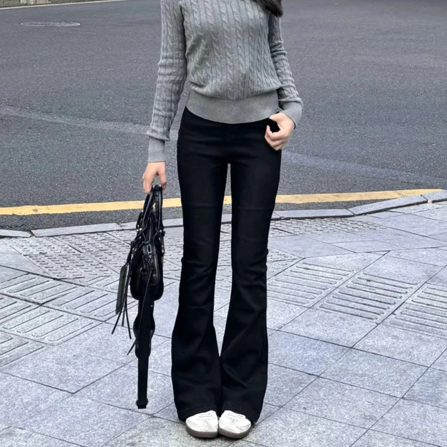 Fleece Lined High Waist Bell Bottom Jeans Women Slimming Fitting Warm Drapey Floor Length Pear Shaped  Hoof Jeans Winter