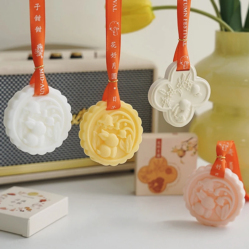 1pc Autumn Festival Mooncake Aromatherapy Wax Pendant Solid Wardrobe Deodorizer Bedroom Fragrance Products Wardrobe Scented Wax