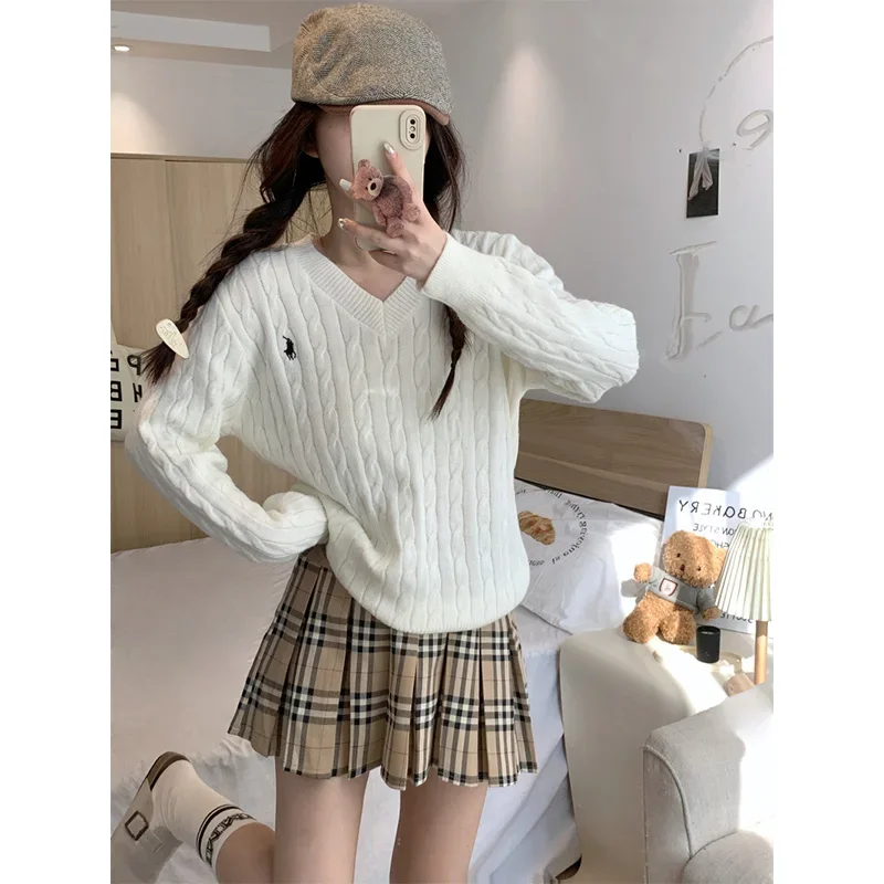 Women\'s Clothing Solid Embroidery V-neck Sweater Autumn Winter New Loose Casual Solid Preppy Style Pullover Thick White Wool Top