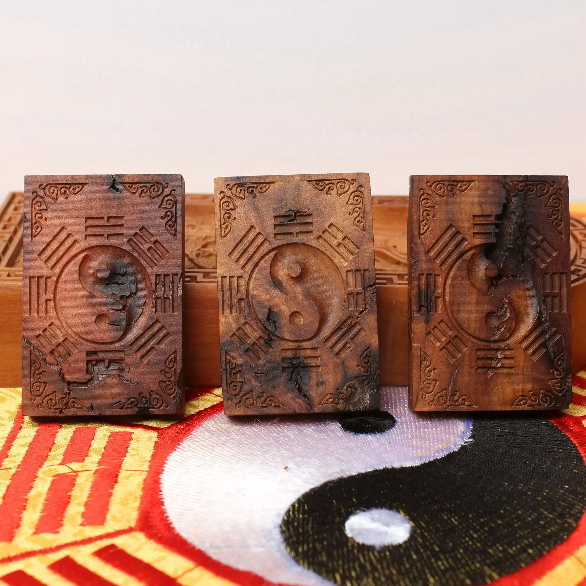 Lightning Strike Jujube Wood Bagua 46 Brand Wooden Plate Double-sided Carved Pendant Wooden Carved Handle Piece Taoist Crafts