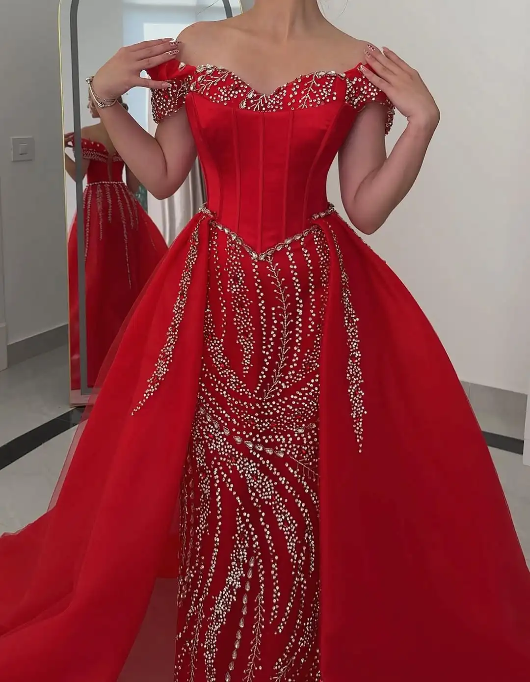 

New Design Sexy Red Beading Crystal Luxury Off The Shoulder Fishbone Evening Dress With Train Wedding Bridal Dress